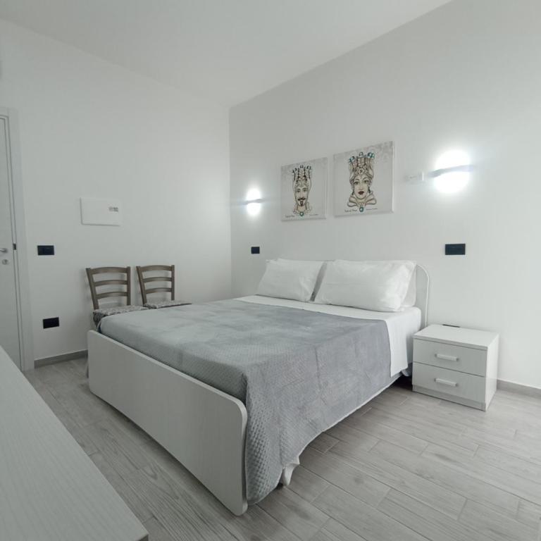 FronteMare - Double Room with Private Bathroom - 17