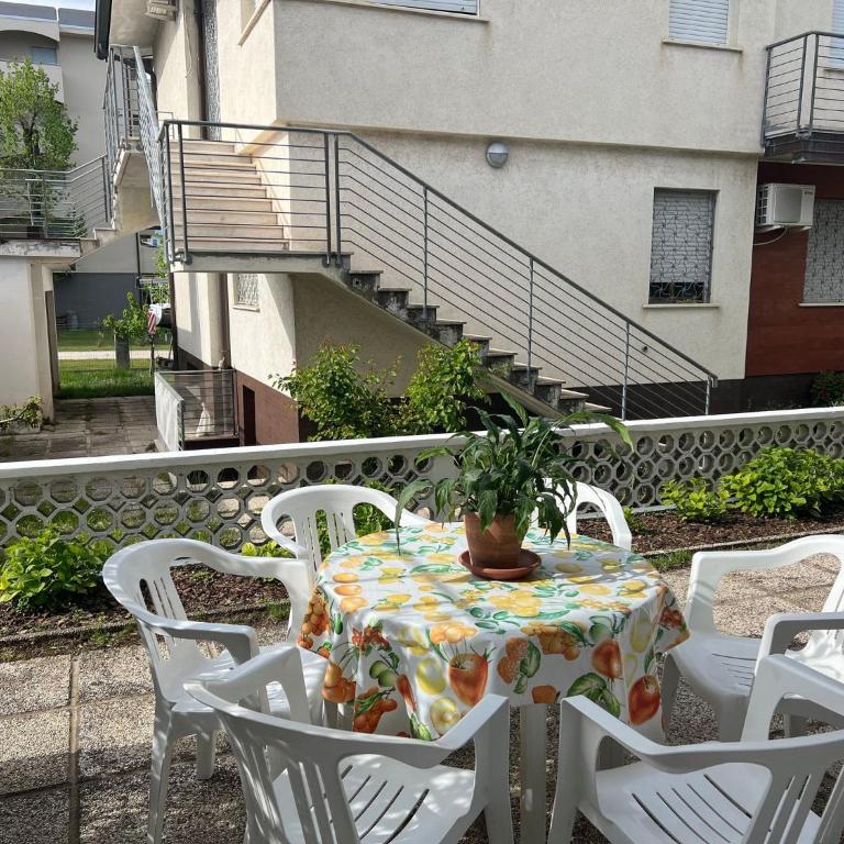 Quiet apartment with garden - Apartment - 22