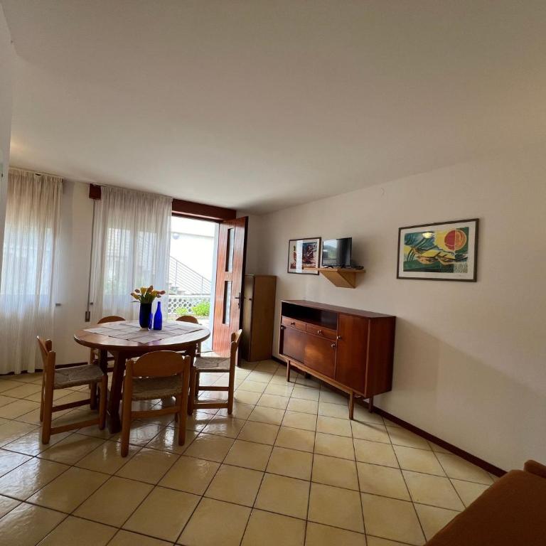 Lignano apartment with terrace - Apartment - 14