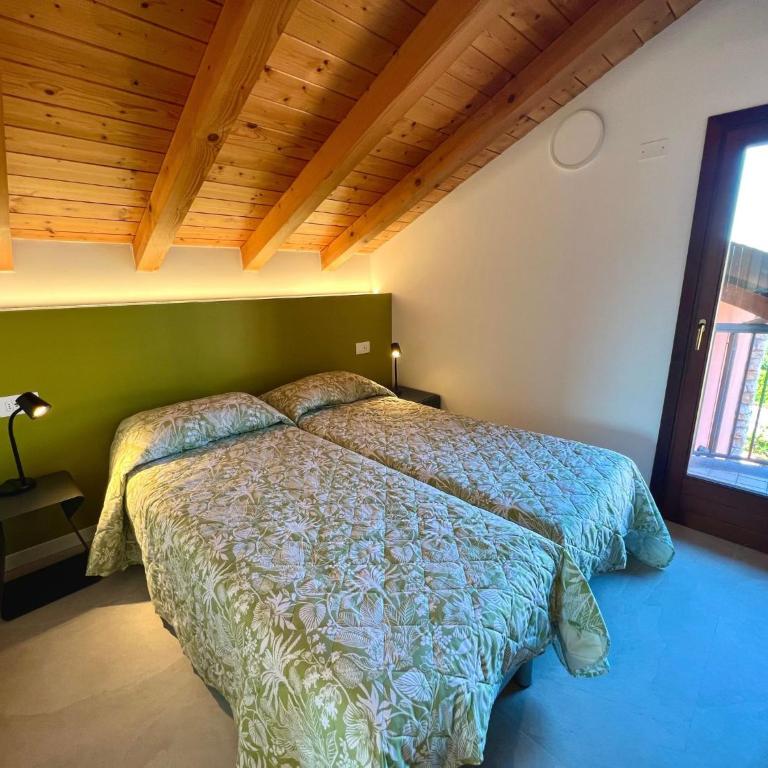 Spacious villa with pool - Villa - 21