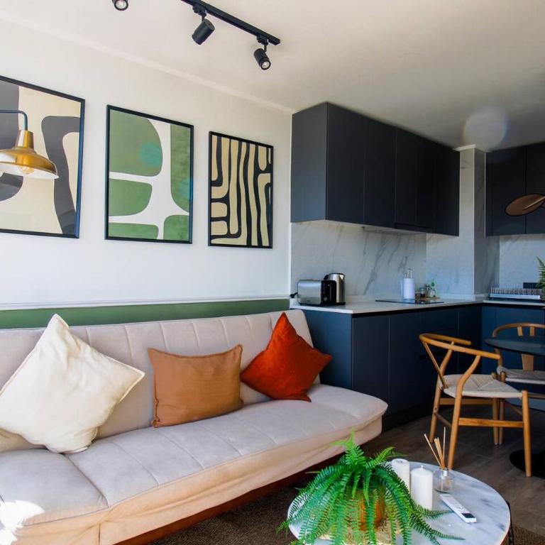 Bright and cozy Nordic, Wi-Fi, gym, downtown - Apartment - 1