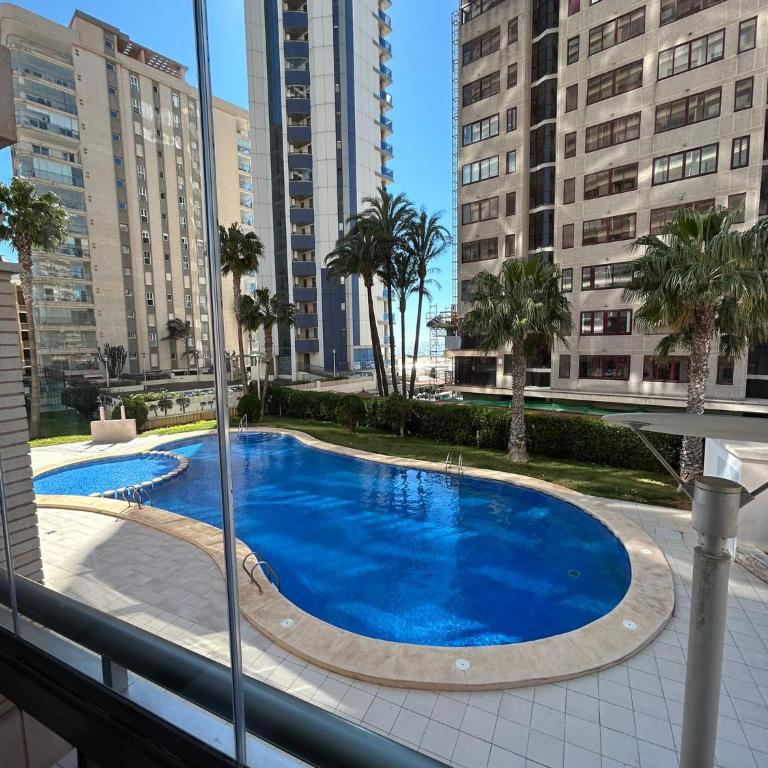Magnifica ubicación ,amplio ,luminoso, a 50 m de la playa - Apartamento de 2 dormitorios con terraza y vistas al mar - 52