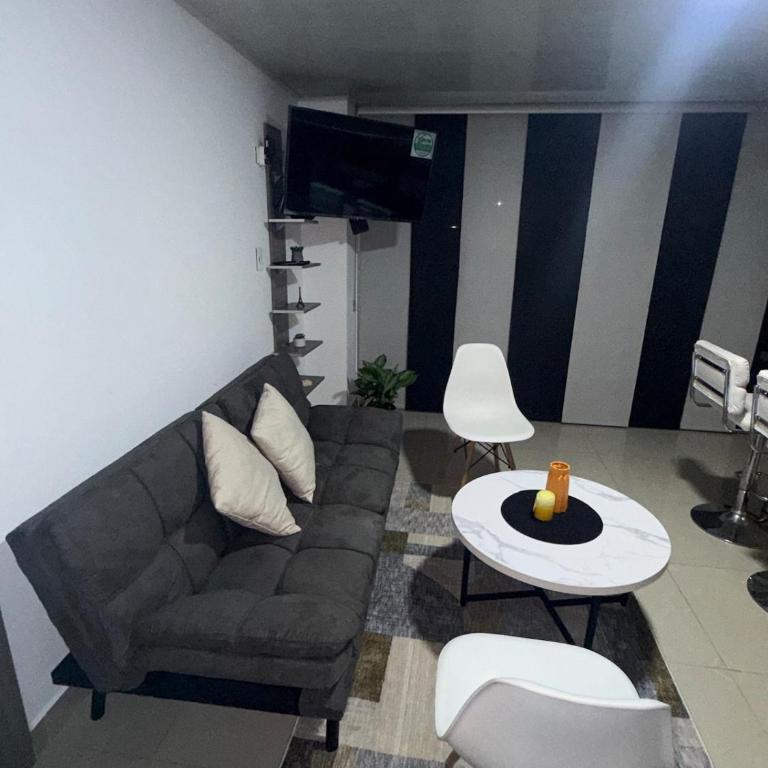 Hospedate en el Eje Cafetero - Two-Bedroom Apartment with Balcony and Terrace - 8