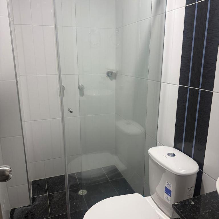 Hospedate en el Eje Cafetero - Two-Bedroom Apartment with Balcony and Terrace - 10
