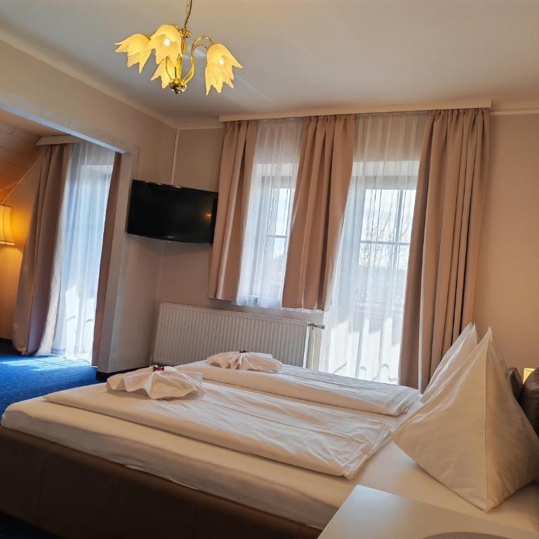 Hotel Kärntnerhof Velden - Zum Schankbaron - Familienzimmer mit Balkon - 3