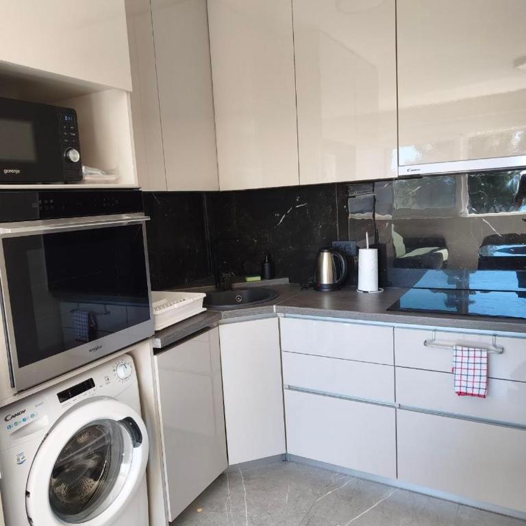 Digital Nomads Apartments - Apartman s 1 Spavaćom Sobom Kraj Mora - 3