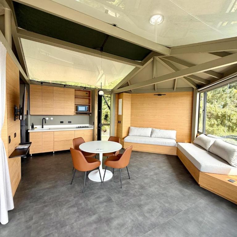 Modern Vista Cabin, Jacuzzi, Terrace, Views - One-Bedroom House - 13