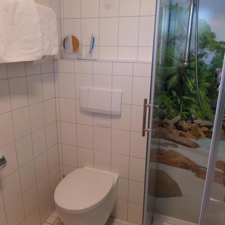 Lehnhäusl Aschauer - Dreibettzimmer mit Balkon - 7