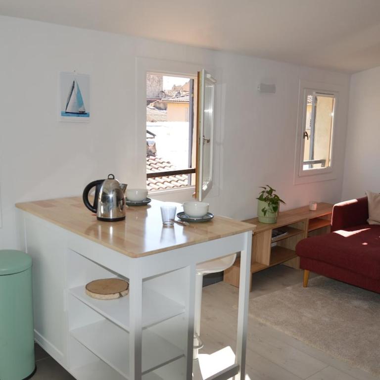 Chez Andrea lumineux T2 clim la Ciotat centre proche plage port à pieds - Apartamento de 2 dormitorios - 7