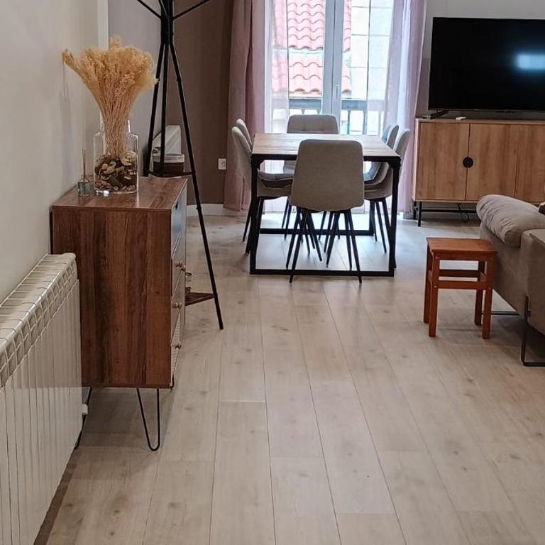 Nuevo y cómodo piso céntrico - Apartamento de 3 dormitorios - 12