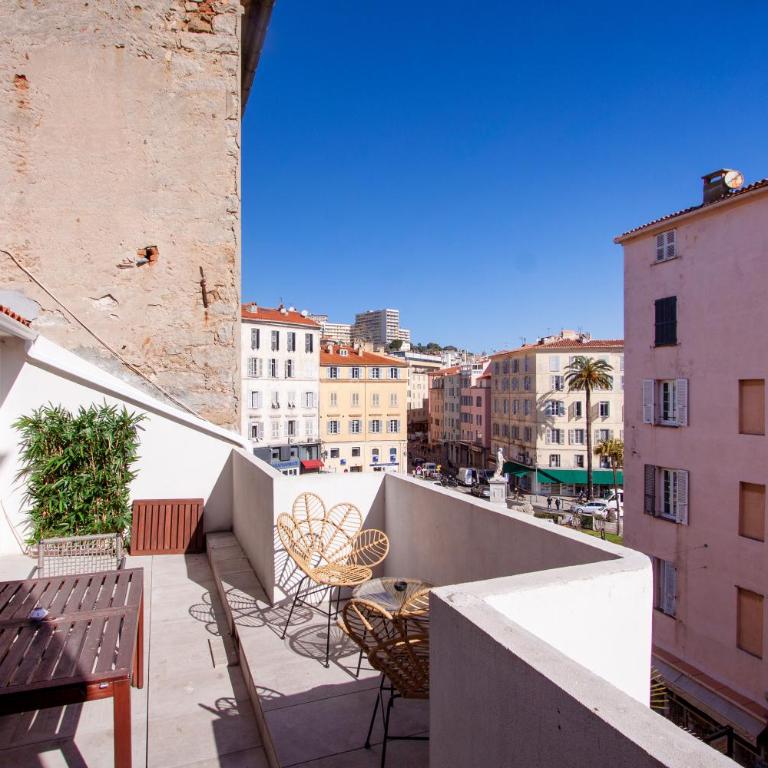 Appartements Rue Bonaparte, quartier Citadelle place Foch - Appartement 1 Chambre avec Terrasse - 2