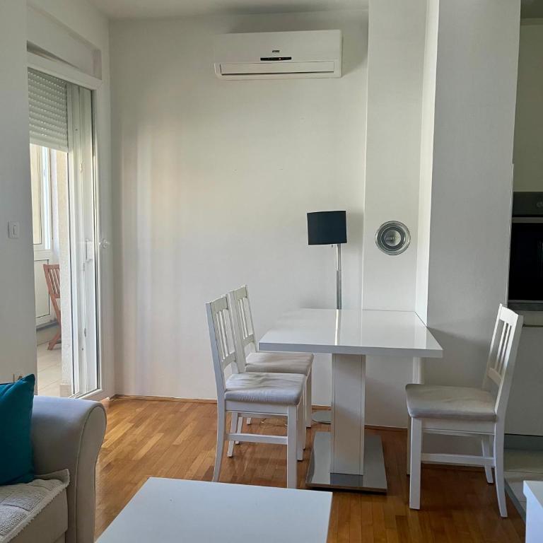 Gioiello - One-Bedroom Apartment - 1
