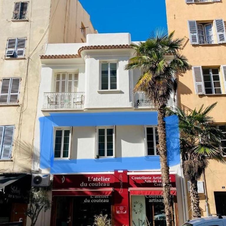 Appartements Rue Bonaparte, quartier Citadelle place Foch - Appartement 2 Chambres - Vue sur Ville - 3