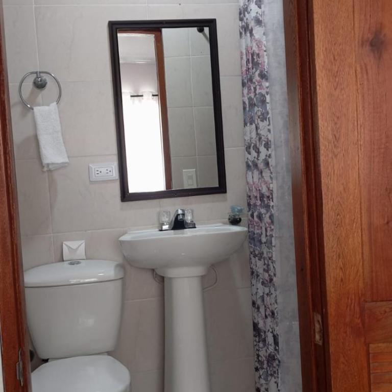 hostal orquideas de auri - Habitación Doble con baño privado - 2