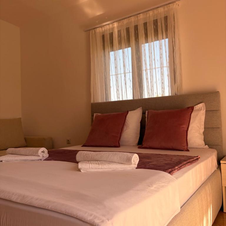 Antonios Apartments - Triple Room with Terrace - 7