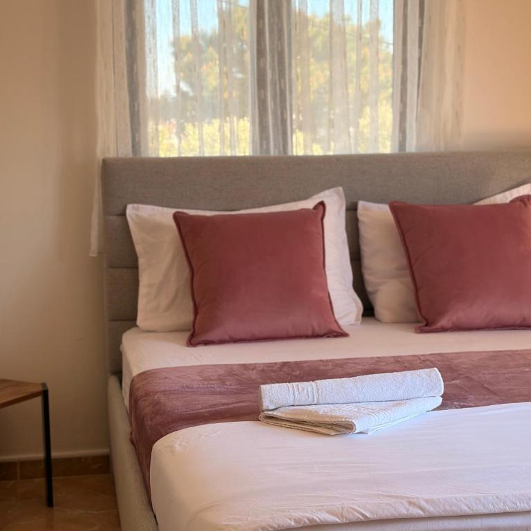 Antonios Apartments - Triple Room with Terrace - 4