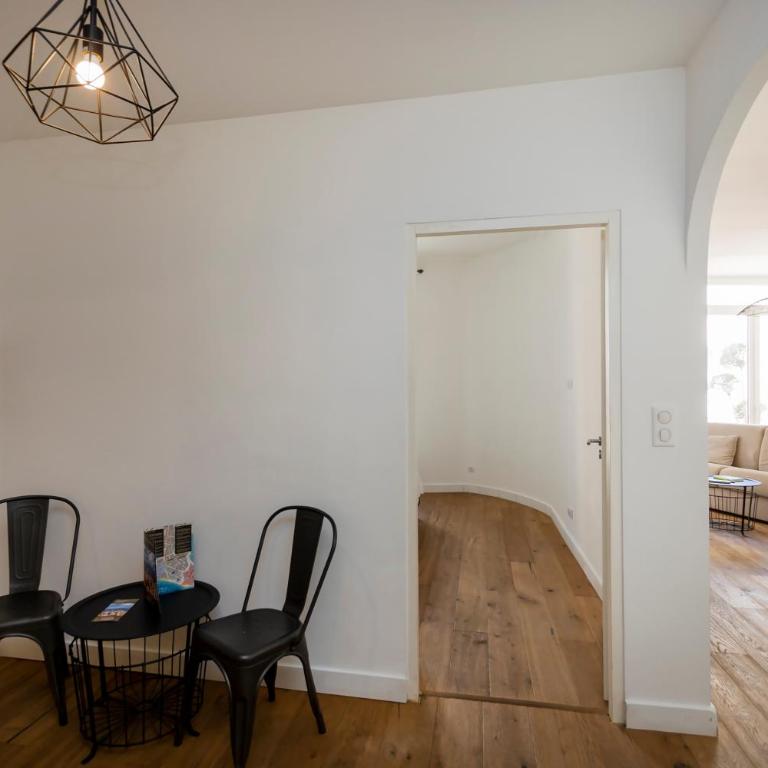 Appartements Rue Bonaparte, quartier Citadelle place Foch - Appartement 2 Chambres avec Balcon - 23