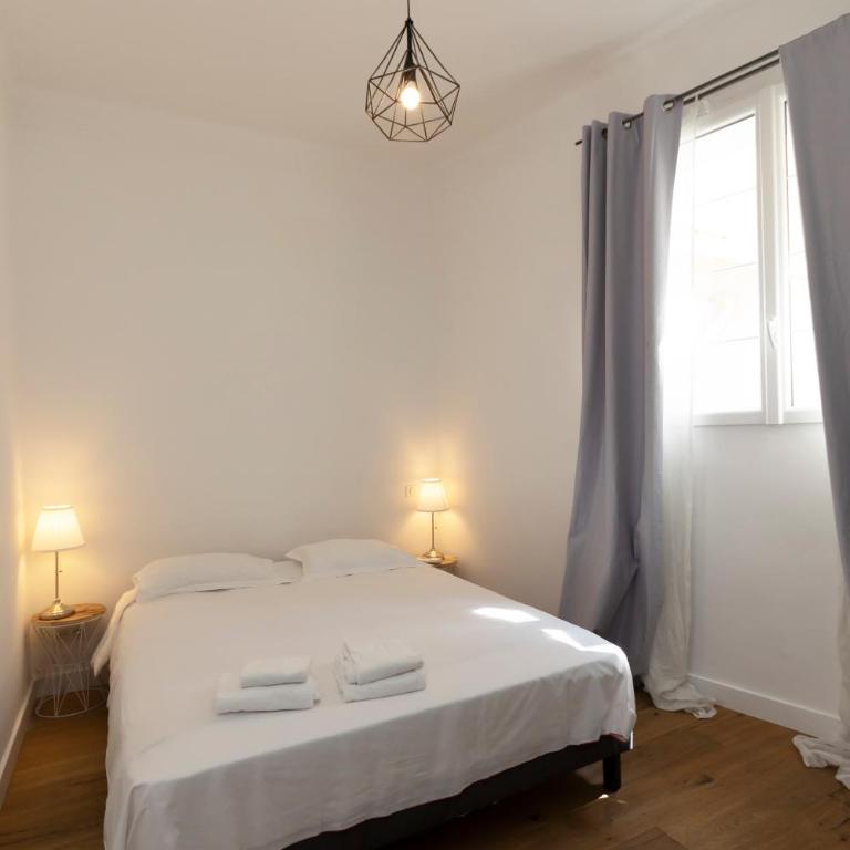 Appartements Rue Bonaparte, quartier Citadelle place Foch - Appartement 2 Chambres avec Balcon - 20