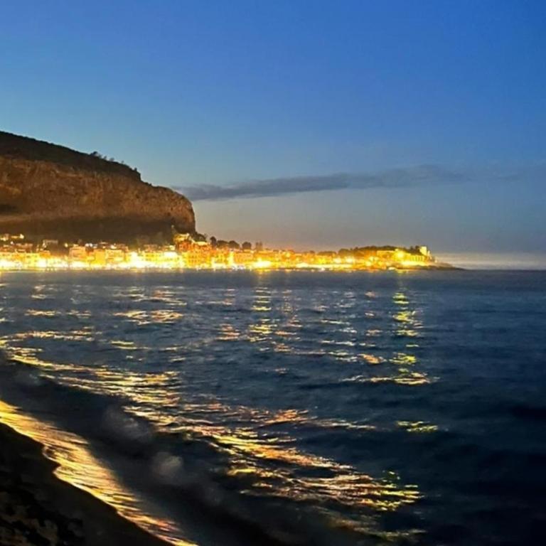 Villino Tecla Mondello - Three-Bedroom Villa - 32