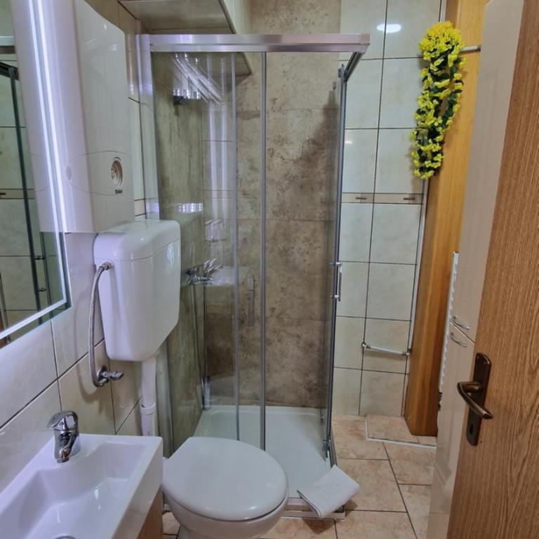 Pansion Oscar Summer Garden - Triple Room - 4