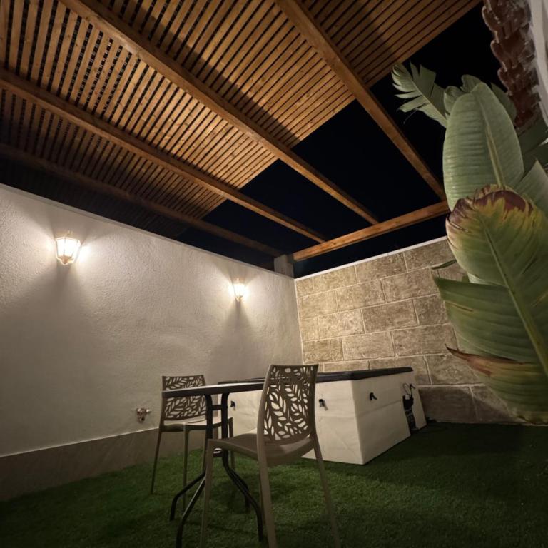 Bella Gallery Terrasini - Doppelzimmer mit Gartenblick - 4