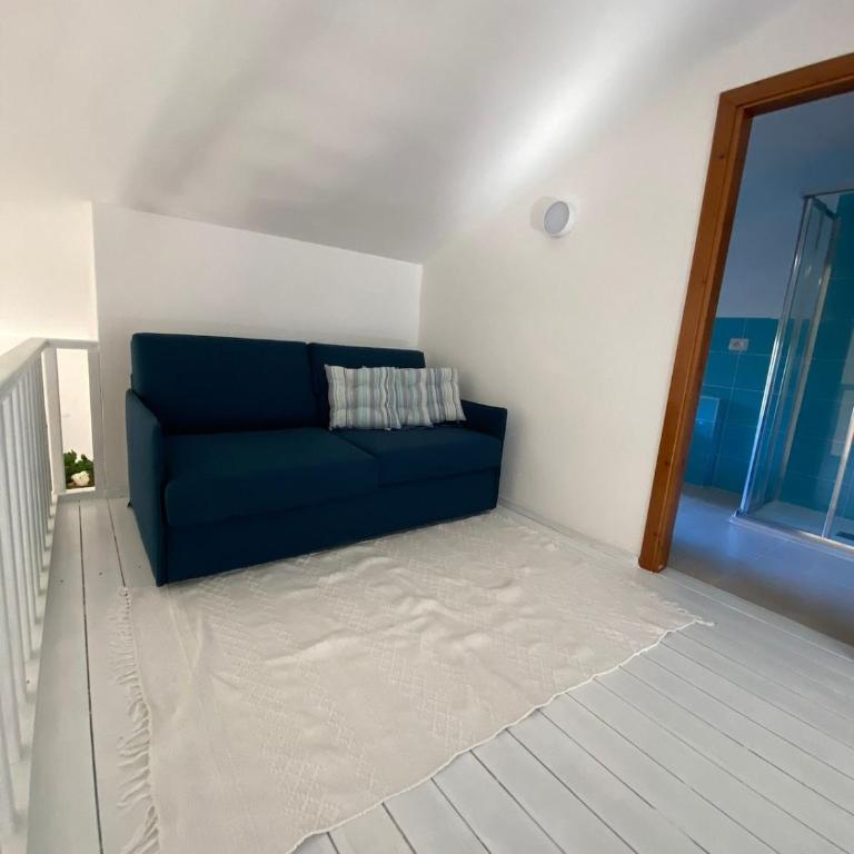 Casa Chiara - Three-Bedroom House - 22