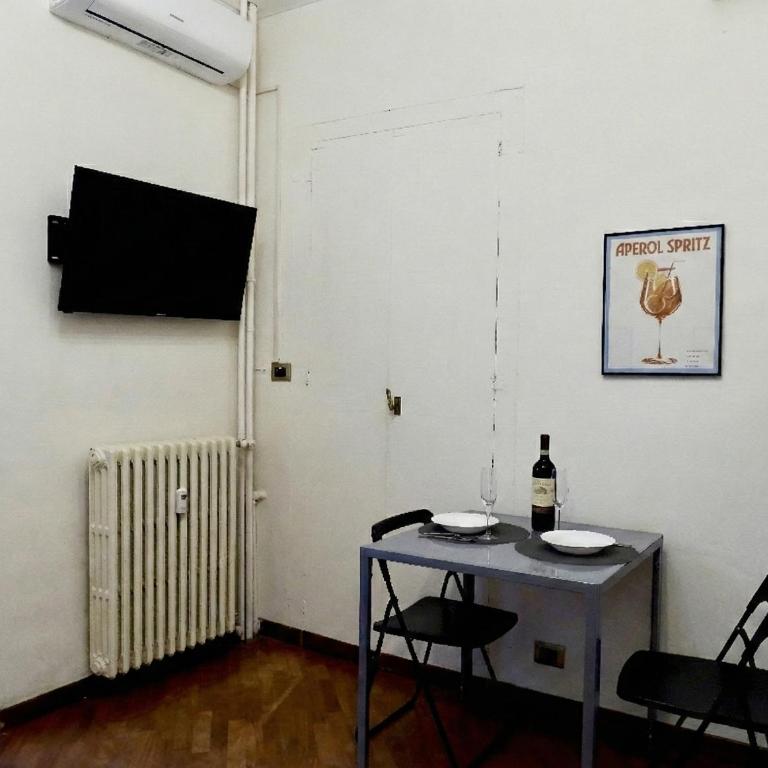 Casetta di Tommy Downtown Studio Metro and AC - Two-Bedroom Apartment - 21