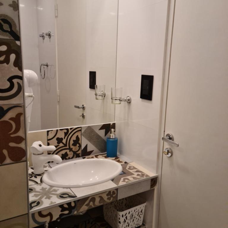 CLAREMAR, Departamentos frente al mar, Mar del Plata - Apartamento de 2 dormitorios con balcón y vistas al mar - 10