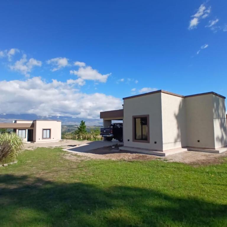 El Tesoro de Yacanto - Two-Bedroom House - 11