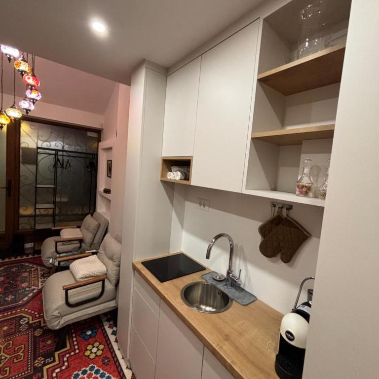 EPICENTAR Luxury Jacuzzi & Sauna Apartment in Baščaršija - Private Spa Experience - Apartman sa 1 Spavaćom Sobom - 8