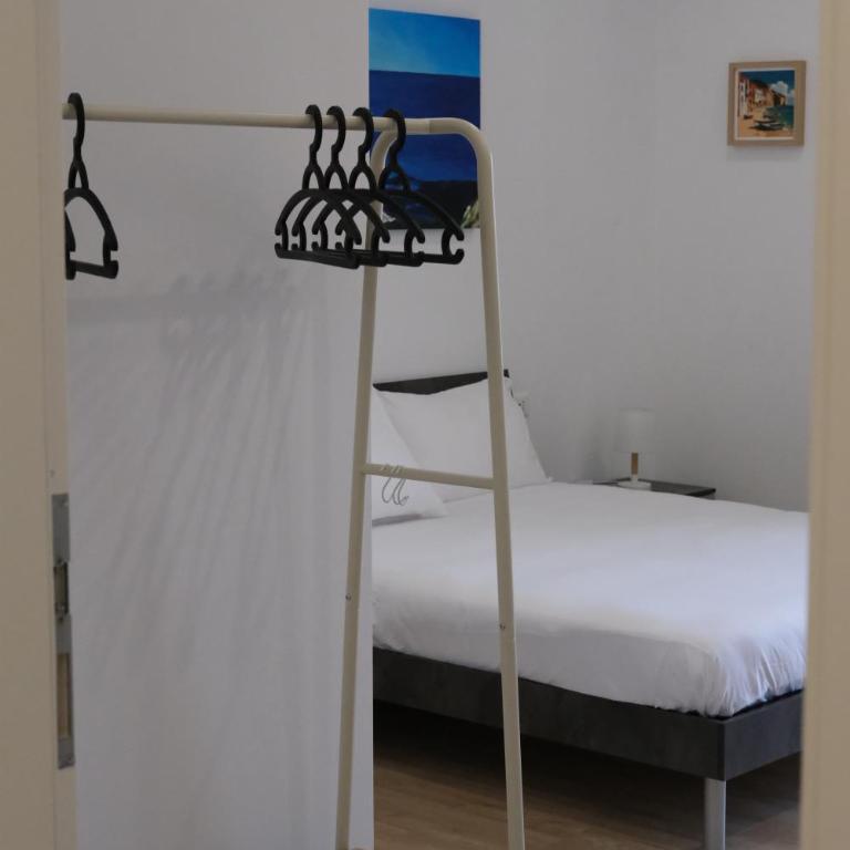 Suite Leopardi Palermo - Double Room with Balcony - 10