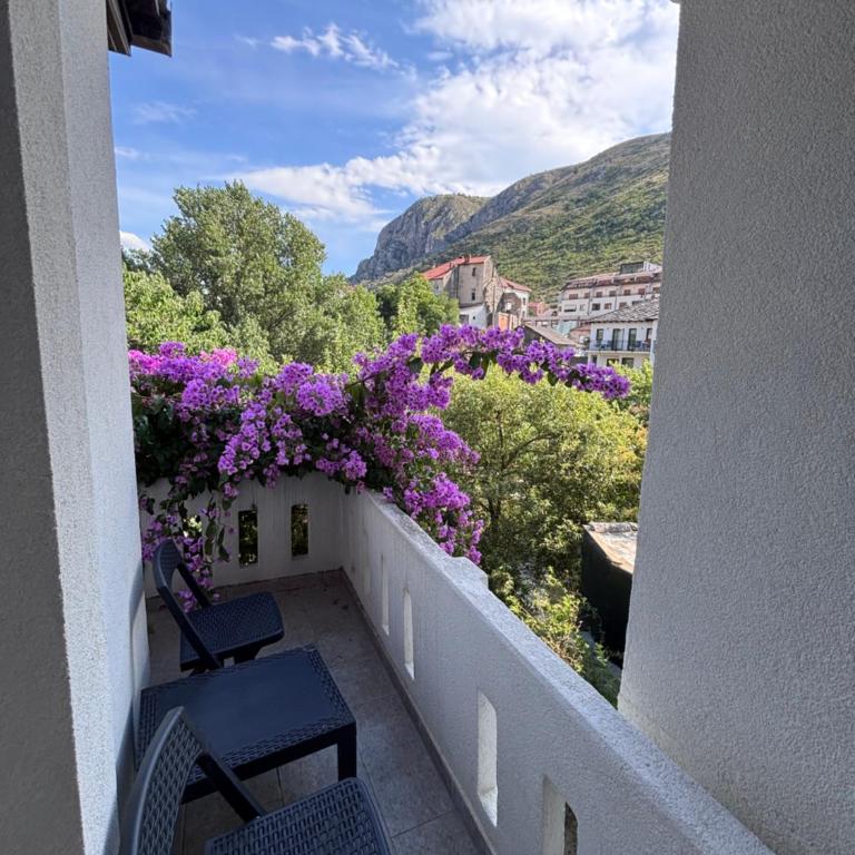 Historic Old Town Apartment Mona Best Location Mostar - One-Bedroom Apartment - 1