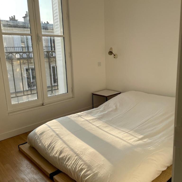 Parisian apartment with Balcony Canal St Martin - Apartamento de 2 dormitorios con balcón - 3