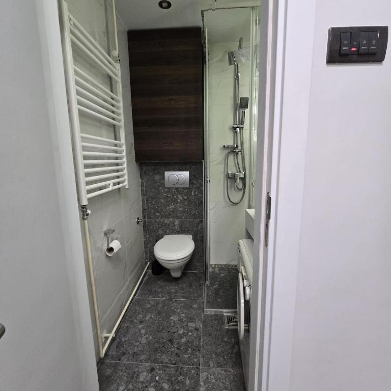Modern Studio NB - One-Bedroom Apartment - 8