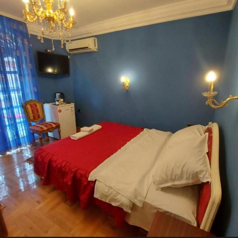 Guest House Vivaldi - Deluks Dvokrevetna Soba sa Bračnim Krevetom i Tušem - 4