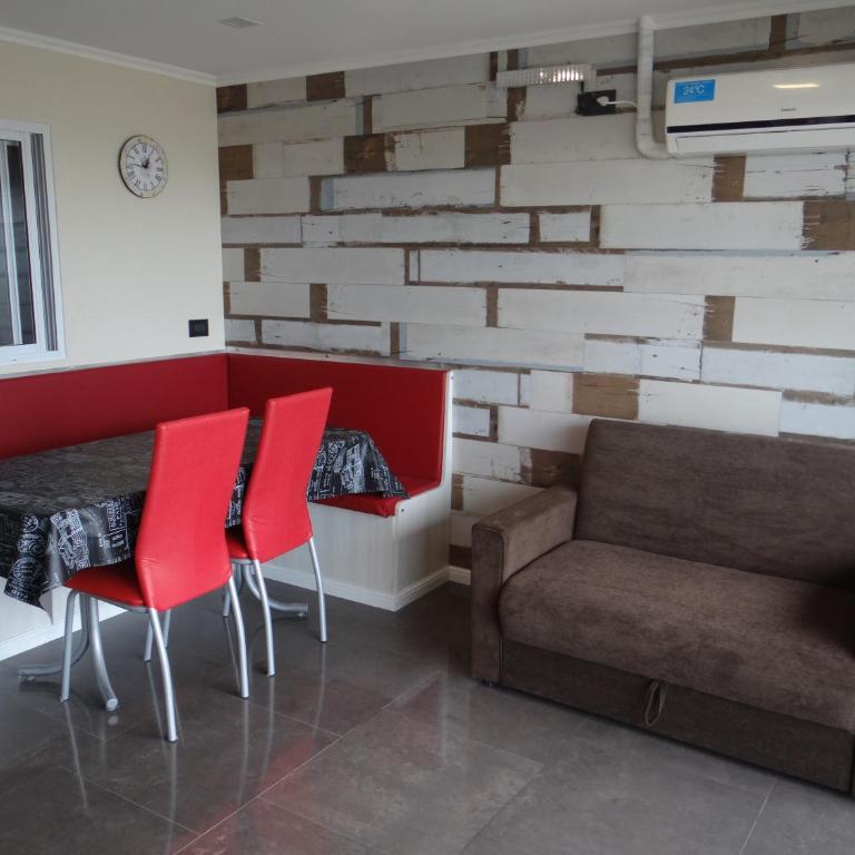 CLAREMAR, Departamentos frente al mar, Mar del Plata - Apartamento de 2 dormitorios con balcón y vistas al mar - 4