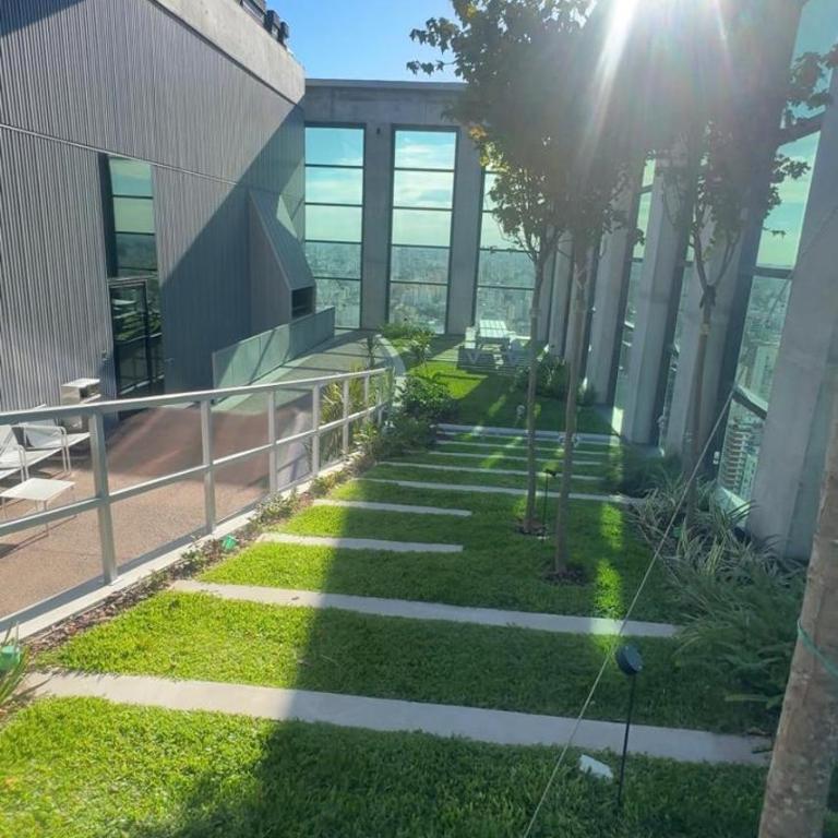 27th Floor Apartment - One-Bedroom Apartment - 64