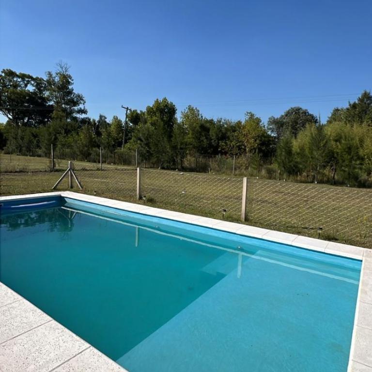 Casa de campo con pileta - Two-Bedroom House - 11