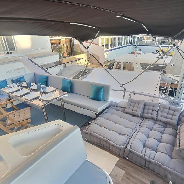 Nuit sur un yacht petit déjeuner inclus - Chambre Lit King-Size Deluxe - 6