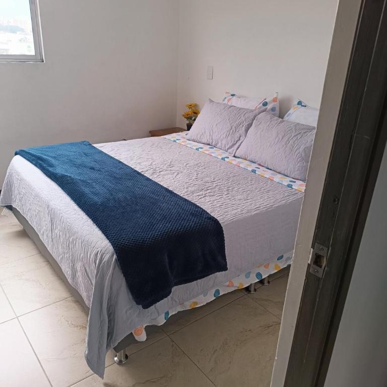 Vista al cielo y a las montañas de Medellín - Apartamento de 3 dormitorios con vistas - 27