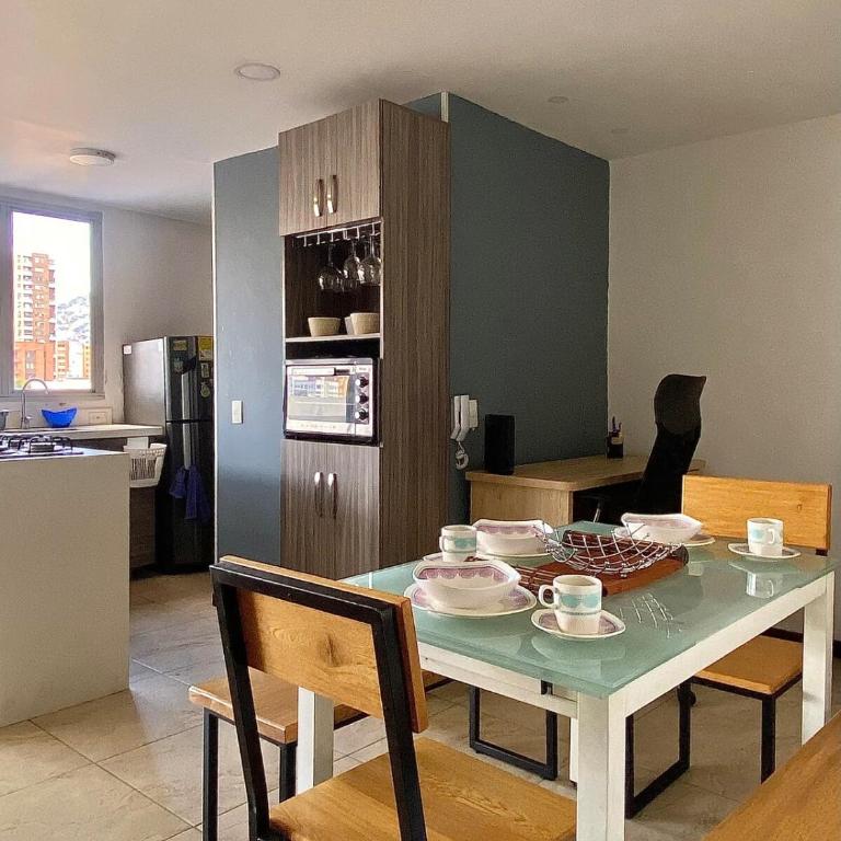 Vista al cielo y a las montañas de Medellín - Apartamento de 3 dormitorios con vistas - 28