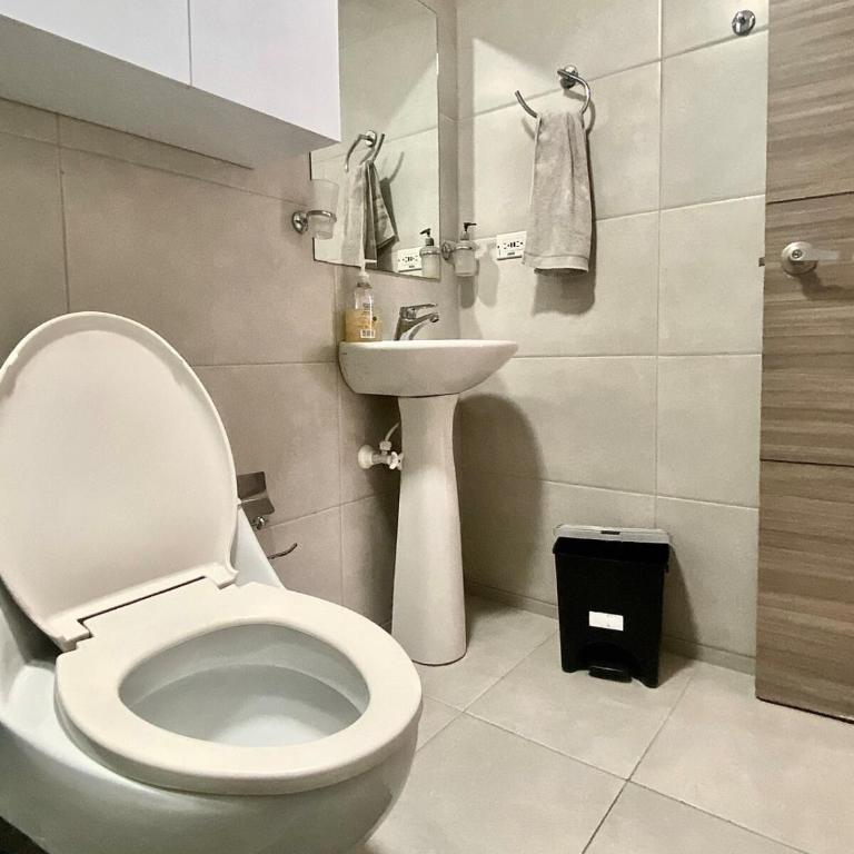 Vista al cielo y a las montañas de Medellín - Apartamento de 3 dormitorios con vistas - 31