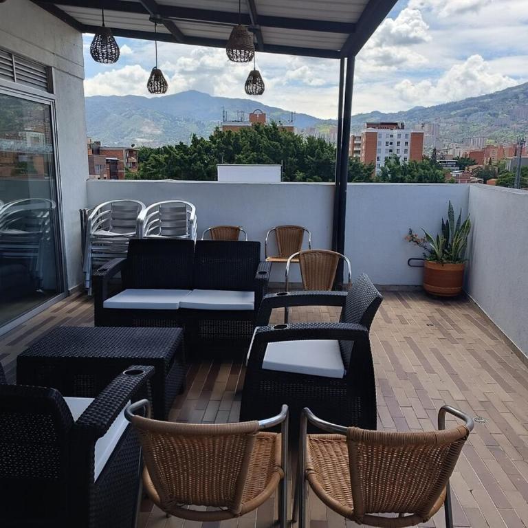 Vista al cielo y a las montañas de Medellín - Apartamento de 3 dormitorios con vistas - 43