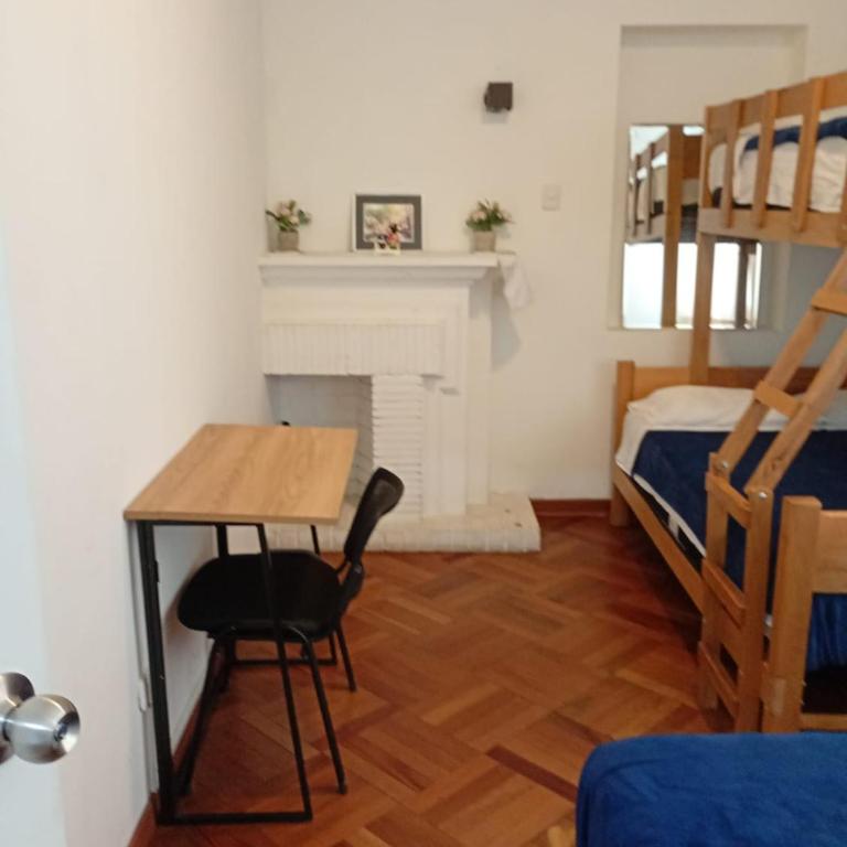 Gutierrez Hostel - Habitación Cuádruple Económica - 7