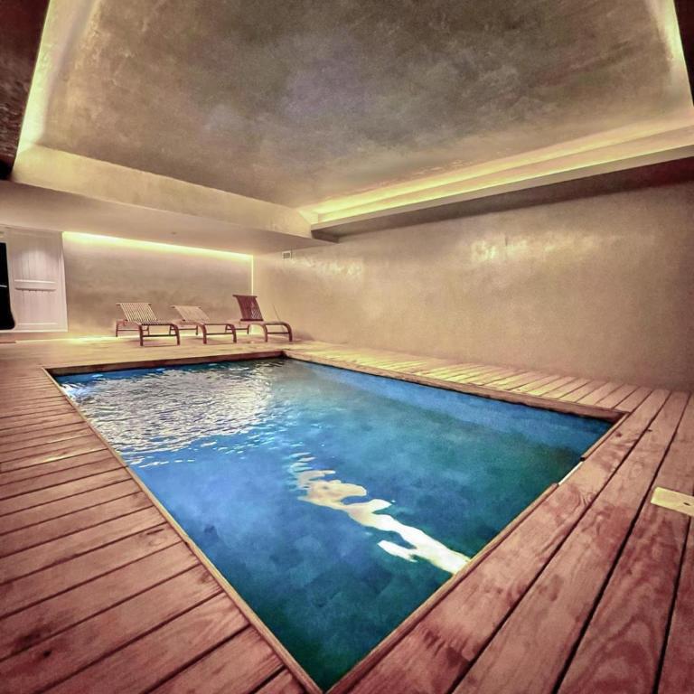 Lakefront Studio - Heated Pool & Gym 5 min airport - One-Bedroom Apartment - 31