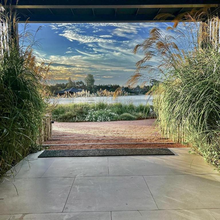 Lakefront Studio - Heated Pool & Gym 5 min airport - Apartamento de 1 dormitorio - 35