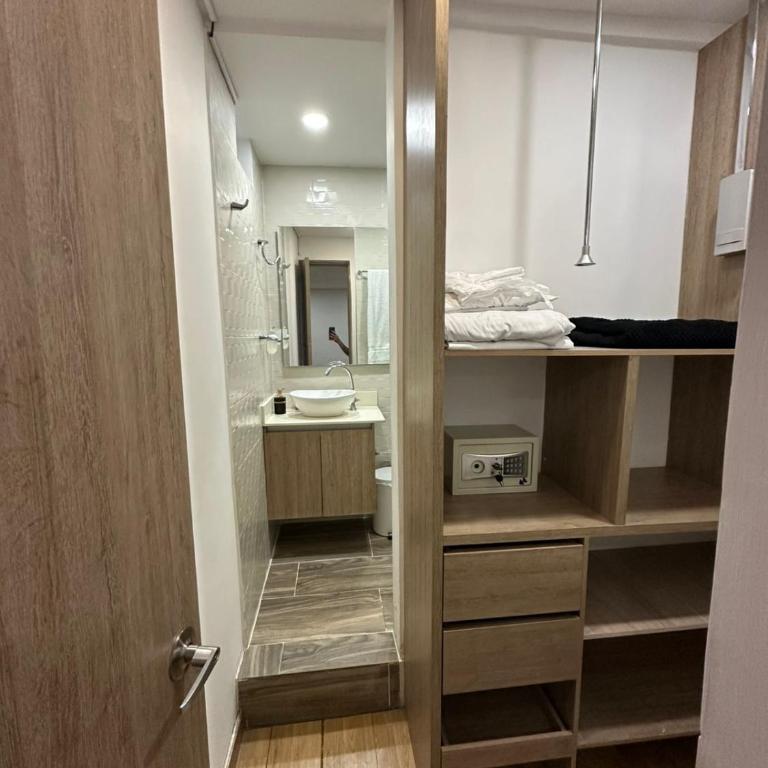 Laureles lujo - Apartamento de 2 dormitorios - 11