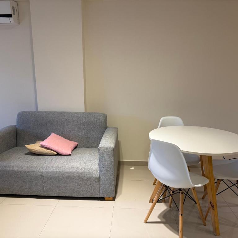Alison Urban Studio - One-Bedroom Apartment - 16