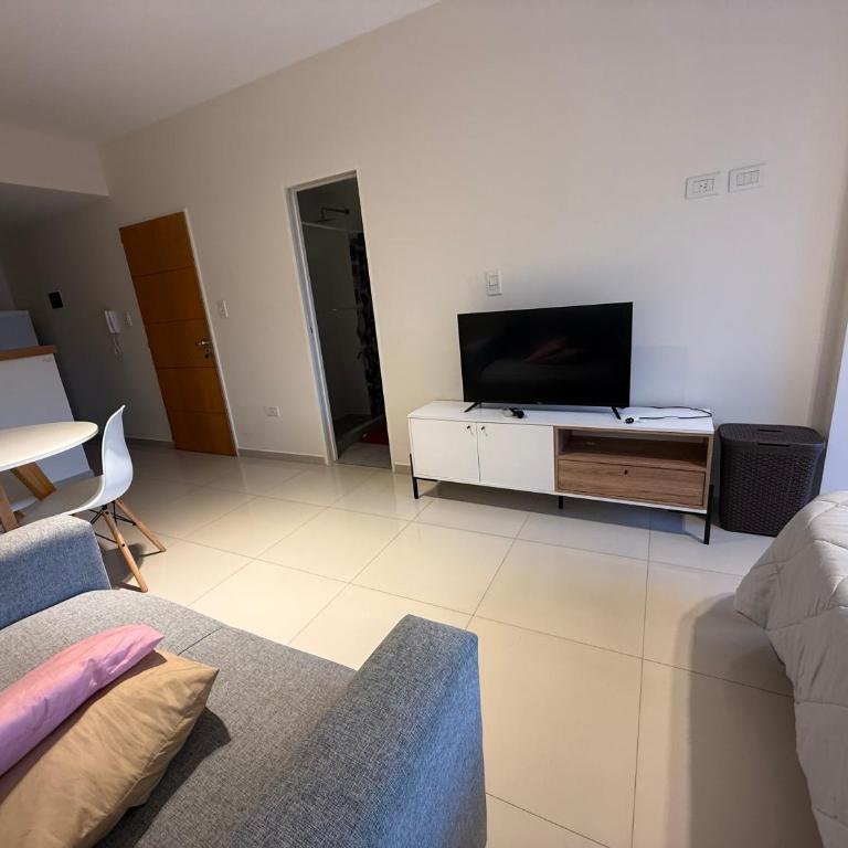 Alison Urban Studio - One-Bedroom Apartment - 8