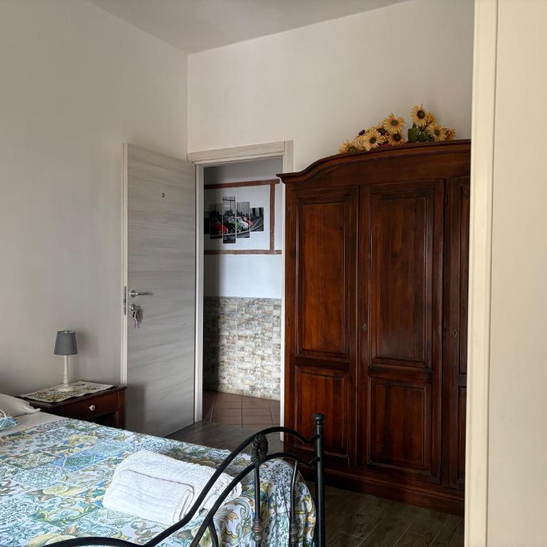 B&B Antonella - Camera Matrimoniale con Balcone - 5